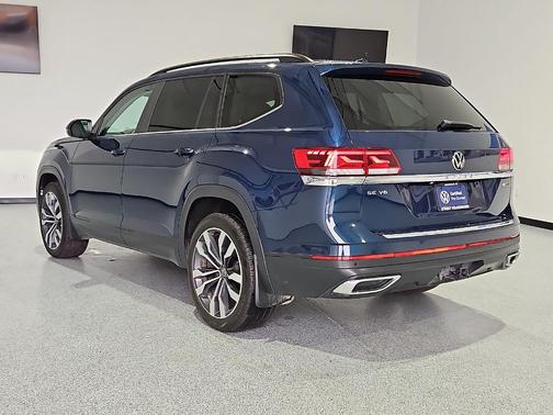 Tourmaline Blue Metallic 2022 Volkswagen Atlas 3.6 SE w/ Technology