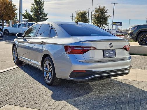 2022 Volkswagen Jetta 1.5T SE