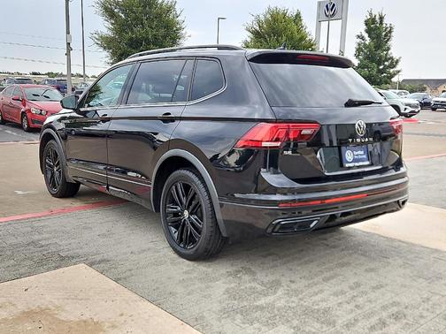 2022 Volkswagen Tiguan 2.0T SE R-Line Black