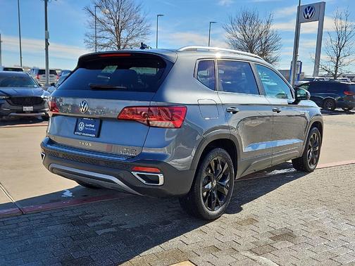 2023 Volkswagen Taos 1.5T SE
