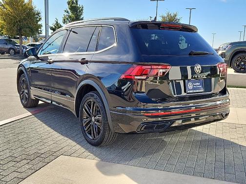 2022 Volkswagen Tiguan 2.0T SE R-Line Black