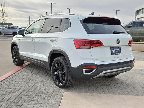 2023 Volkswagen Taos 1.5T SE