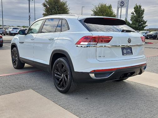 2023 Volkswagen Atlas Cross Sport 3.6 V6 SE w/ Technology