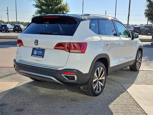 2023 Volkswagen Taos 1.5T SE