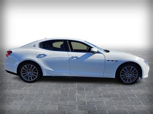 2017 Maserati Ghibli Base
