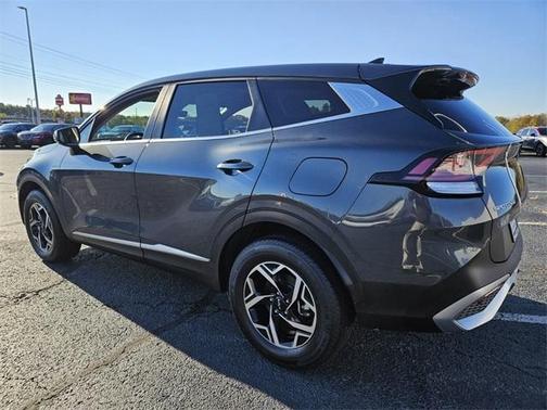 2024 Kia Sportage LX