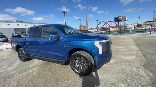 Photo 2 of 45 of 2022 Ford F-150 Lightning LARIAT