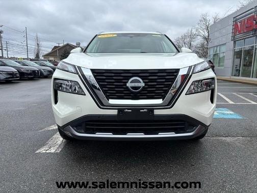 White 2023 Nissan Rogue SL