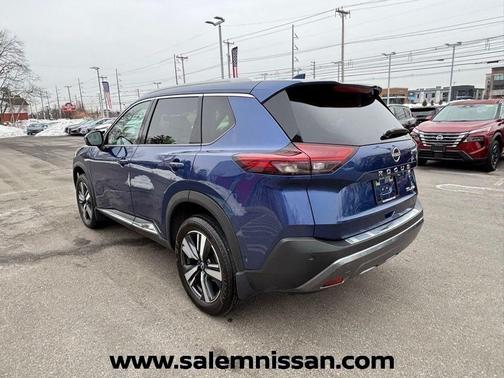Caspian Blue Metallic 2023 Nissan Rogue SL
