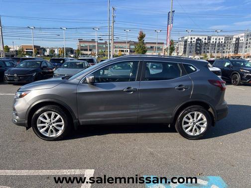 Gun Metallic 2021 Nissan Rogue Sport SV