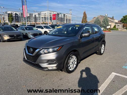 Gun Metallic 2021 Nissan Rogue Sport SV