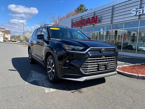 Midnight Black Metallic 2024 Toyota Grand Highlander Hybrid Limited MAX