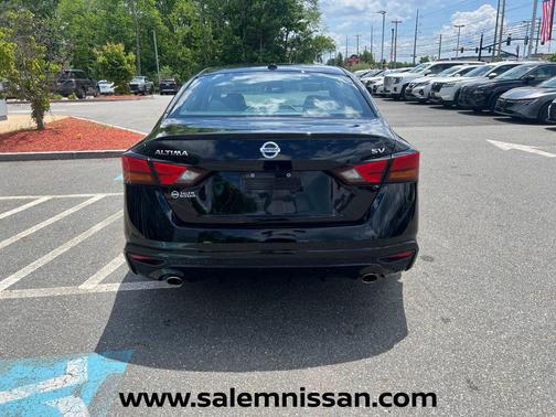 Super Black Clearcoat 2019 Nissan Altima 2.5 SV