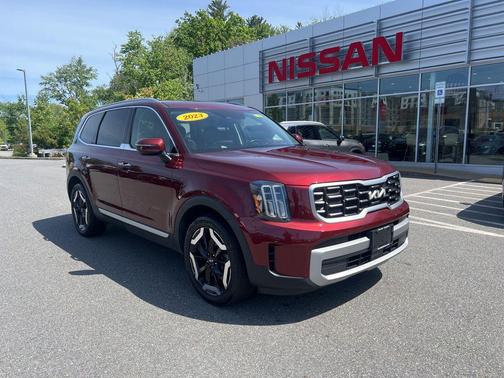 Dawning Red 2023 Kia Telluride S