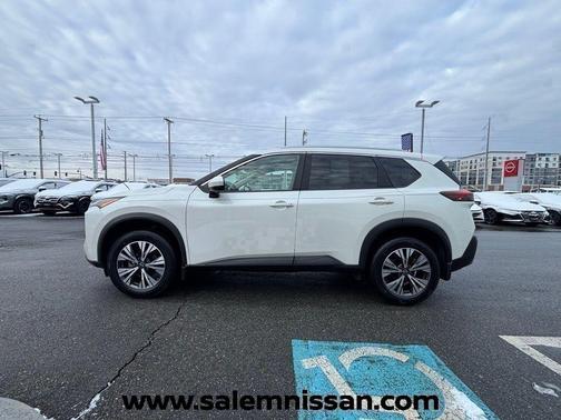 Pearl White Tricoat 2023 Nissan Rogue SV