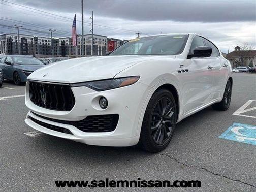 Bianco 2024 Maserati Levante GT Ultima