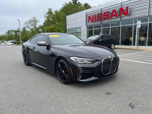 Black Sapphire Metallic 2023 BMW M440 i xDrive