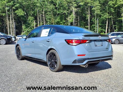 Atlantic Gray/Super Black 2025 Nissan Sentra SR