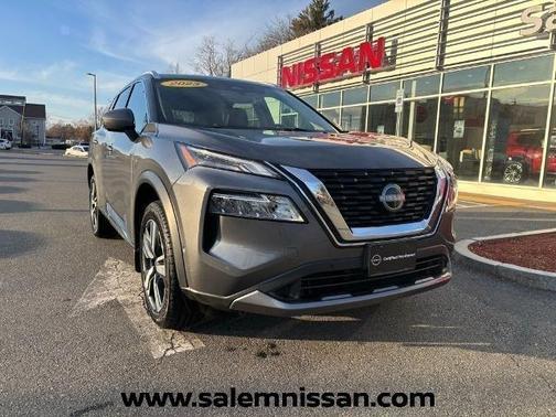 Gun Metallic 2023 Nissan Rogue SL