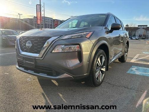 Gun Metallic 2023 Nissan Rogue SL