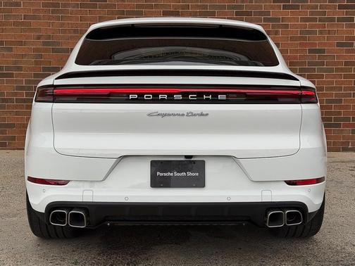 2024 Porsche Cayenne Turbo