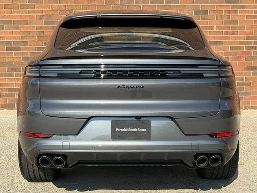 2026 Porsche Cayenne AWD