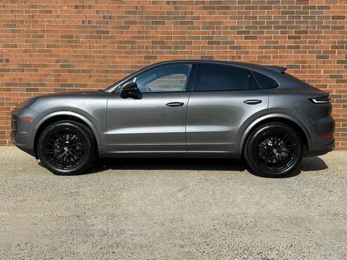 2026 Porsche Cayenne AWD