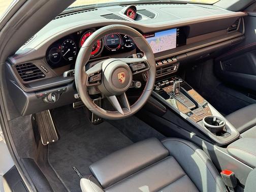 2024 Porsche 911 Carrera GTS