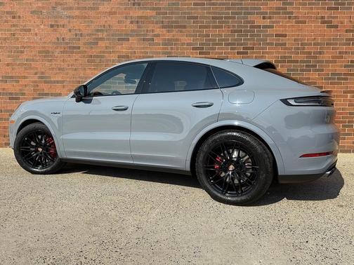 2026 Porsche Cayenne S