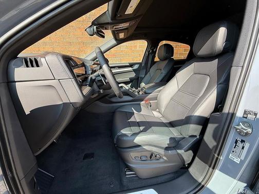 2026 Porsche Cayenne S