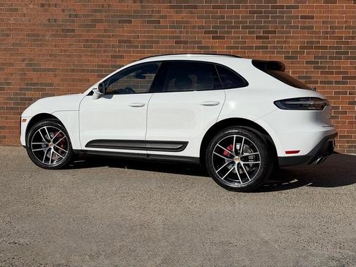 2024 Porsche Macan S
