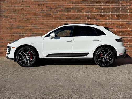 2024 Porsche Macan S