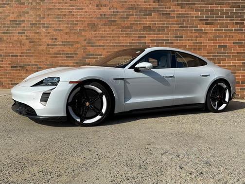 2024 Porsche Taycan Turbo S