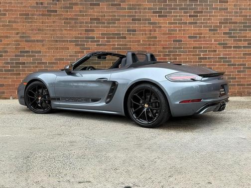 2025 Porsche 718 Boxster Style Edition