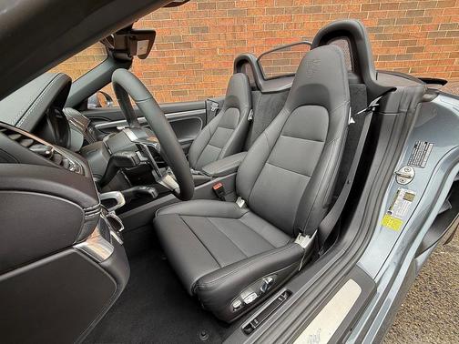 2025 Porsche 718 Boxster Style Edition