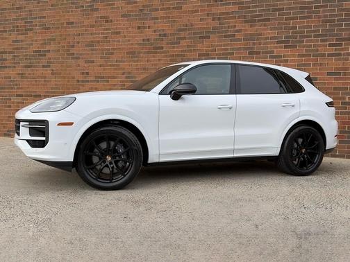 2026 Porsche Cayenne Base