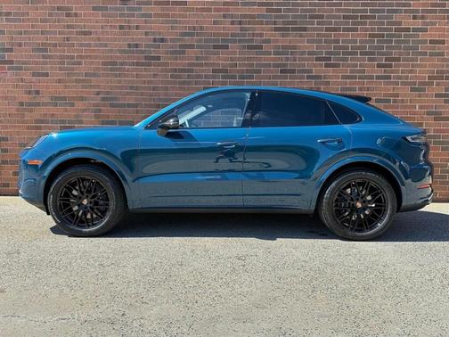 2026 Porsche Cayenne AWD