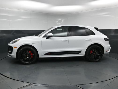 Carrara White 2026 Porsche Macan GTS