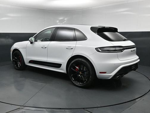 Carrara White 2026 Porsche Macan GTS