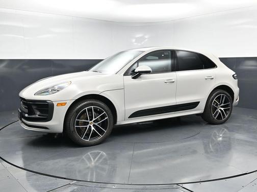 Chalk 2025 Porsche Macan