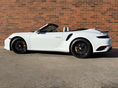 2019 Porsche 911 Turbo S