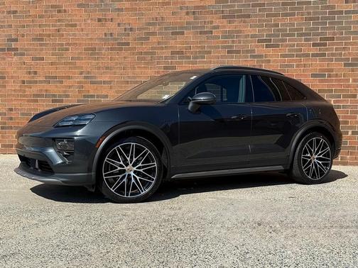 2025 Porsche Macan Electric 4