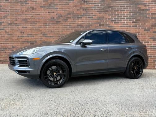 2023 Porsche Cayenne 