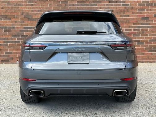 2023 Porsche Cayenne 