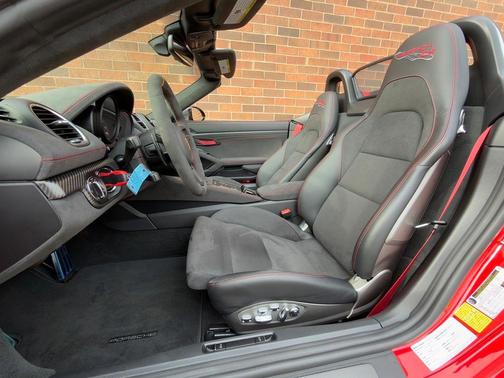 2024 Porsche 718 Spyder RS