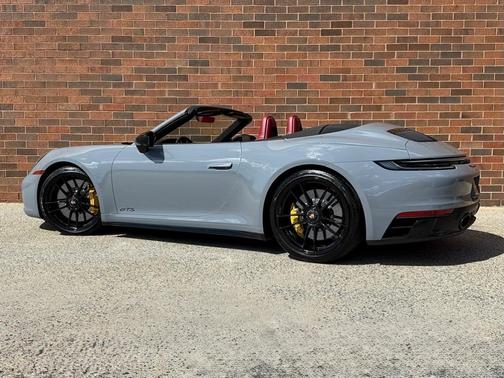 2023 Porsche 911