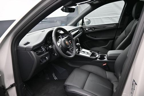 Chalk 2026 Porsche Macan Base