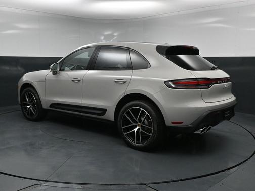 Chalk 2026 Porsche Macan Base