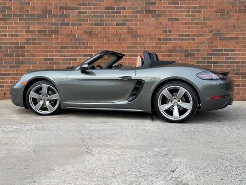 2022 Porsche 718 Boxster 