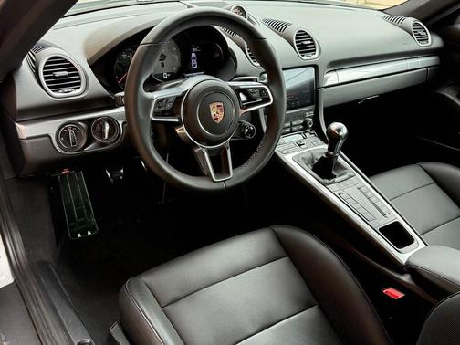 2024 Porsche 718 Cayman S